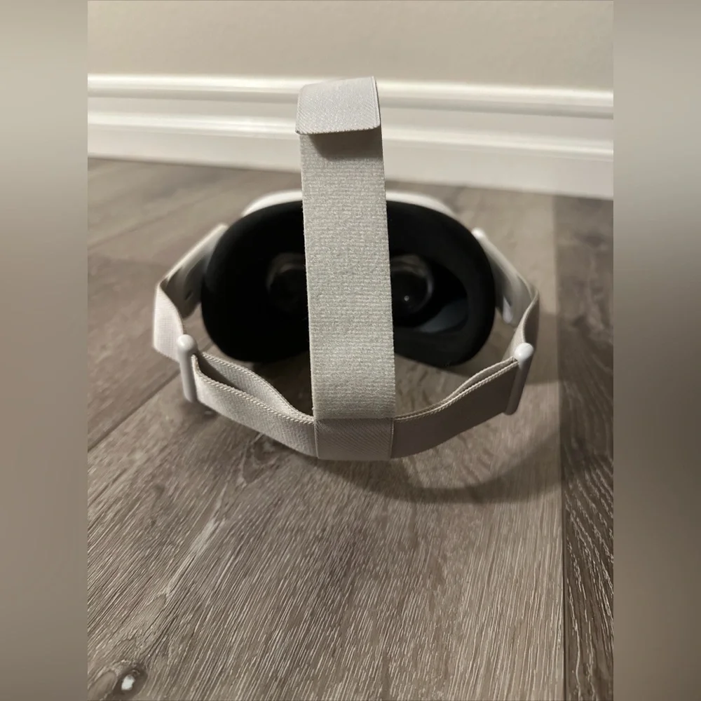 Meta Oculus Quest 2 256GB Multiple Games Included (READ DESCRIPTION)